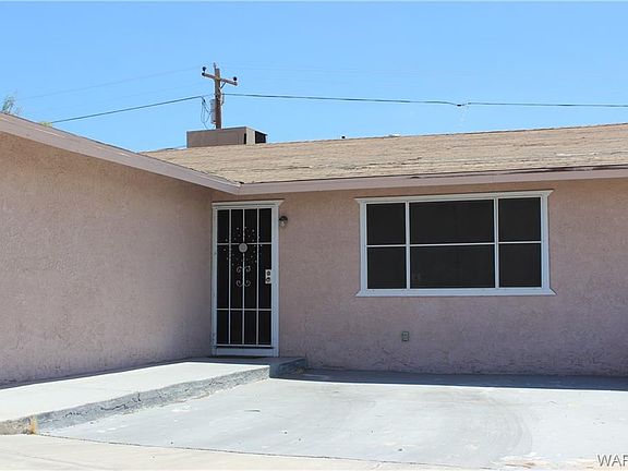 3rd image of 2296 Merrill Ave