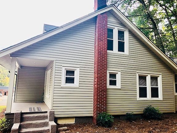 5th image of 105 N Spruce St