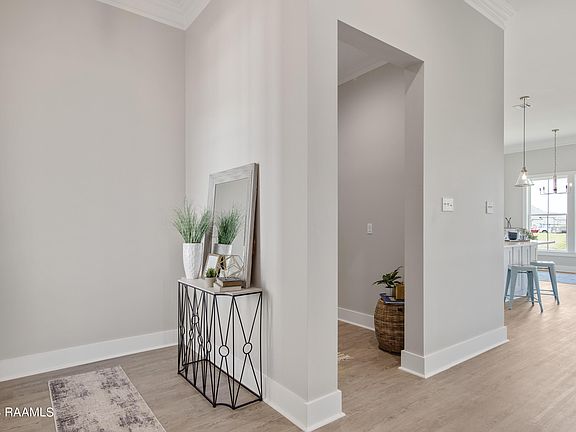 2nd image of 309 Queenstown Ave
