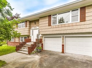 20 Ormian Dr, Pomona, NY 10970