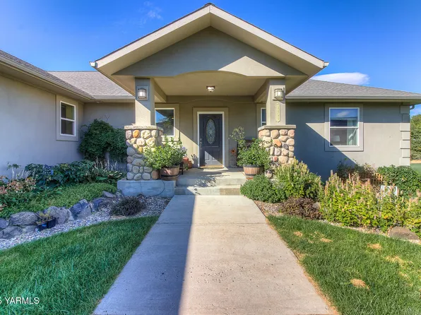 9806 Bittner Rd, Yakima, WA 98901