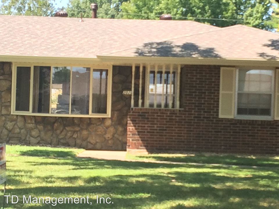 2nd image of 2029 S Barcliff Ave