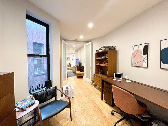 3rd image of 595 10th Ave APT 5S