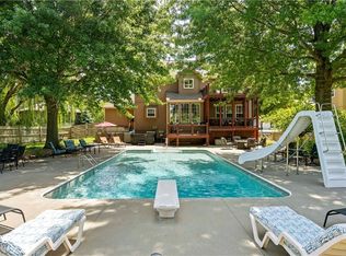 7708 Brook Ct, Kansas City, MO 64139