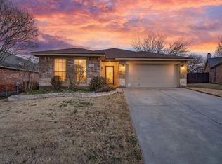 211 Carriage Dr, Willow Park, TX 76087