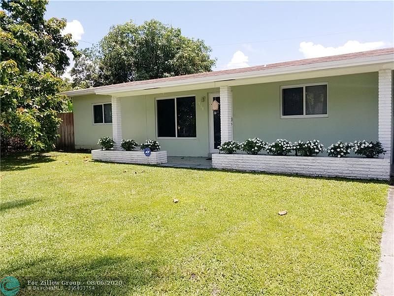 1st image of 710 NE 30th Ct