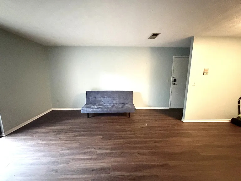 518 Riddle Rd #6 — Photo 4