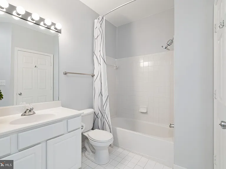 11333 Westbrook Mill Ln #301 — Photo 28