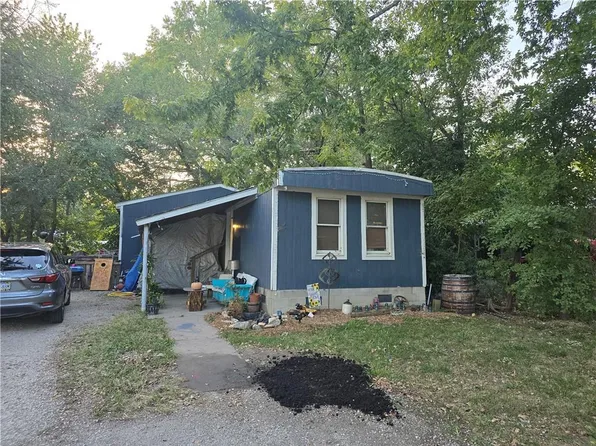812 S Lincoln St, Ottawa, KS 66067