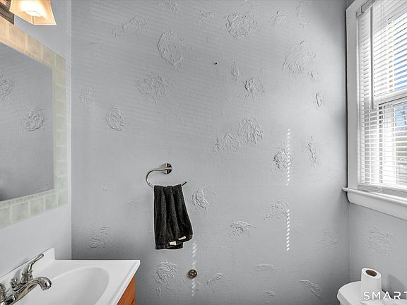 5th image of 43 Hiltbrand Road #2-9