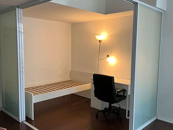 5th image of 832 Bay St #3005