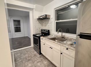 174 Treadwell Ave #1, Staten Island, NY 10302