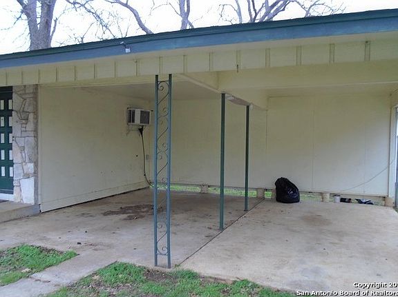 3rd image of 307 Persons St
