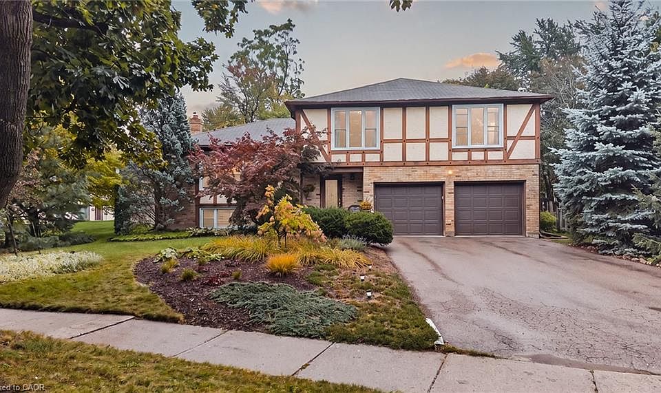 1st image of 325 Coleridge Dr