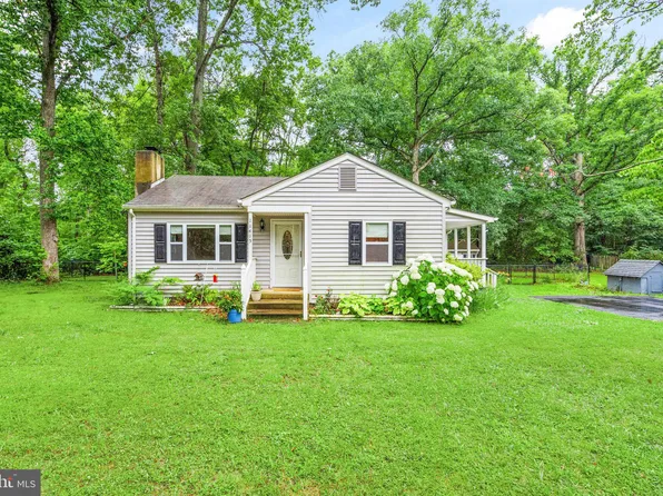 11415 Park Dr, Fairfax, VA 22030