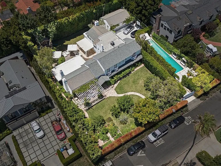 317 S Burlingame Ave — Photo 41