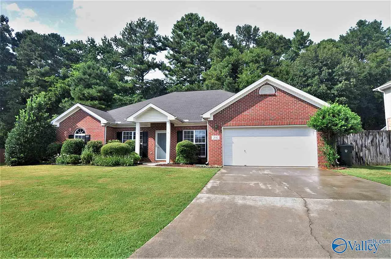 3 bed, 2.0 bath, 2100 sqft, $1,995 — Photo 1