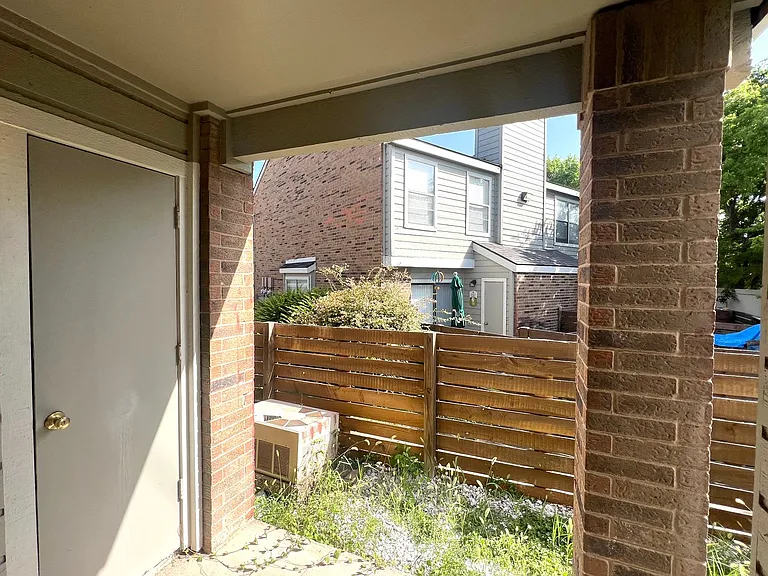 2018 W Rundberg Ln #8B — Photo 19