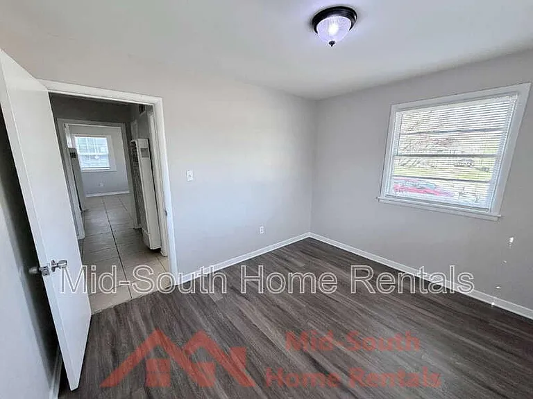 3513 Rochester Rd — Photo 15