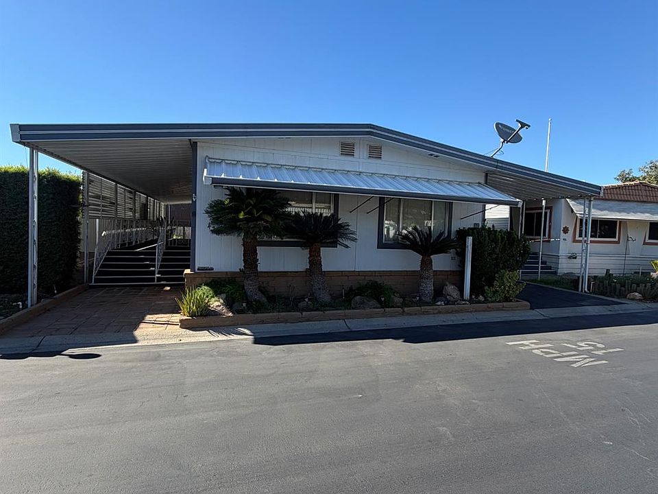 1st image of 2706 W Ashlan Ave Space 47