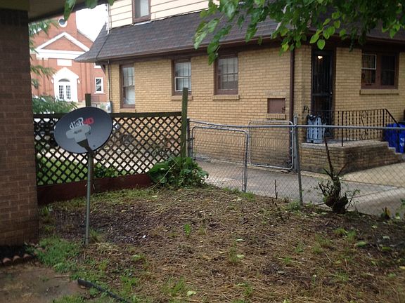 3rd image of 2116 Auburn St