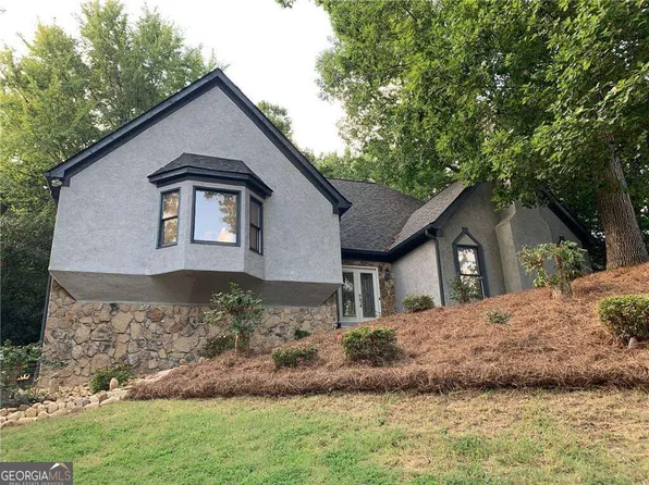 210 Wessex Ct, Sandy Springs, GA 30328