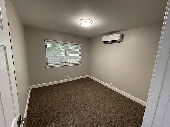 4th image of 1606 Jordan Dr