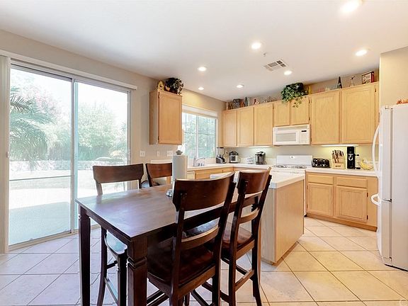 5th image of 5787 Oakdale Ln