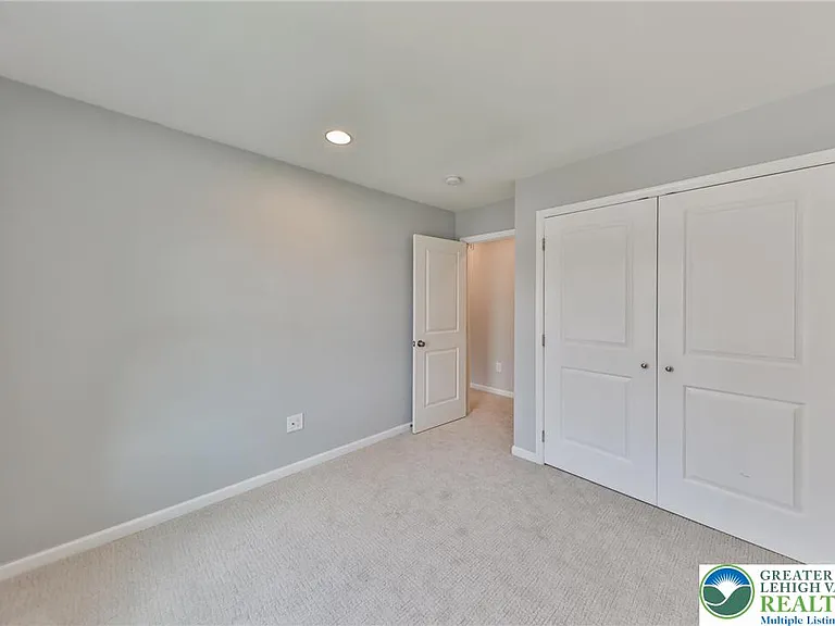 312 Central Park Ave — Photo 27