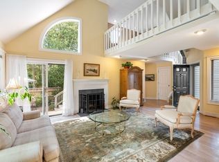 100 Pond St APT 28, Cohasset, MA 02025