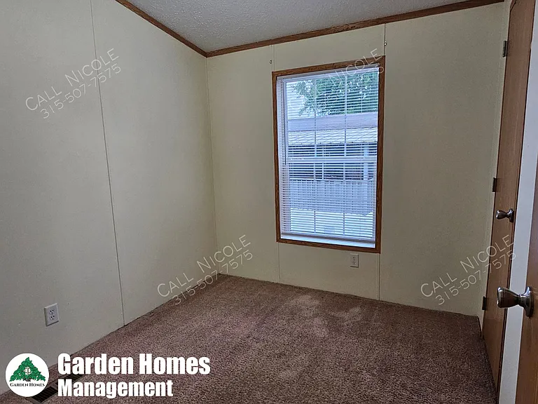 230 Maverick Ln — Photo 11