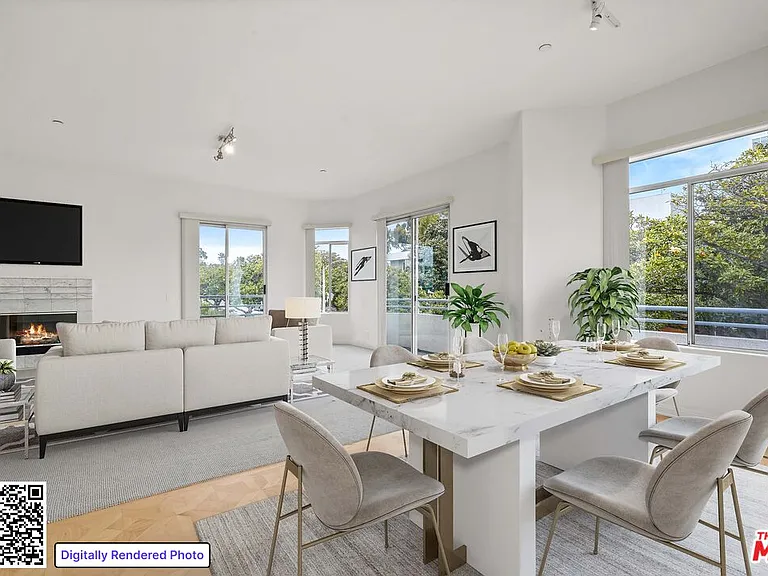 1325 Arizona Ave #201 — Photo 2
