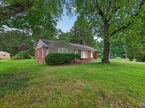 5th image of 1363 Kroeger Dr