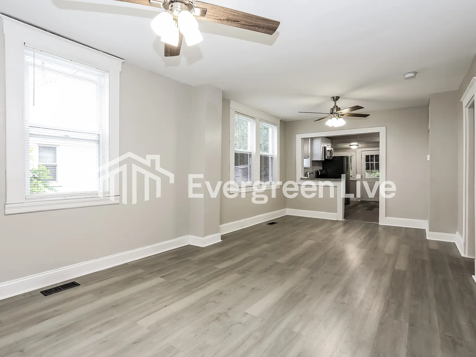 4 bed, 2.0 bath, 1374 sqft, $2,395 — Photo 2