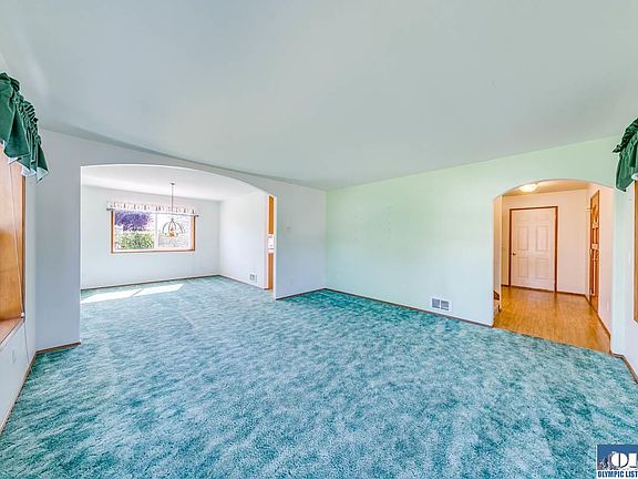 5th image of 709 S Estes Ct