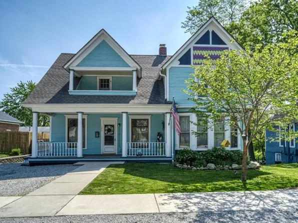 140 N Liberty St, Lowell, IN 46356