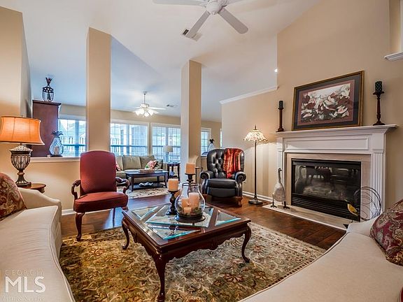 4th image of 1029 Pecan Grove Pl