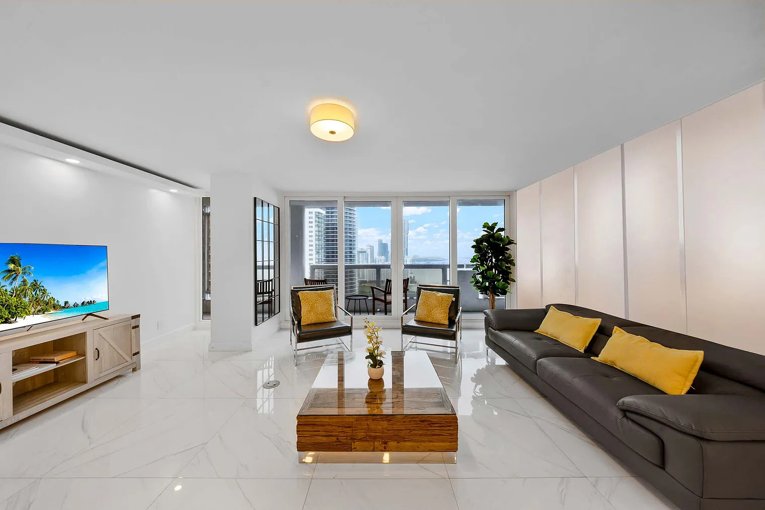 2 bed, 2.0 bath, 1485 sqft, $6,144 — Photo 1