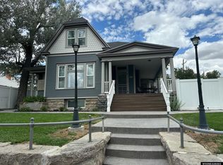 509 W Maple St, Rawlins, WY 82301