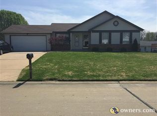 610 Chapparal Dr, O'Fallon, MO 63368