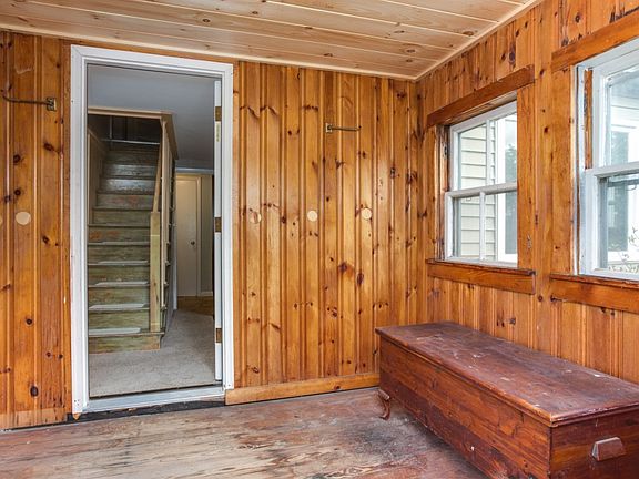5th image of 141 North St