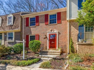 1546 Chatham Colony Ct, Reston, VA 20190