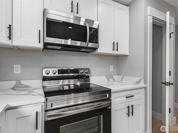 5th image of 1201 SE Dickinson Avenue