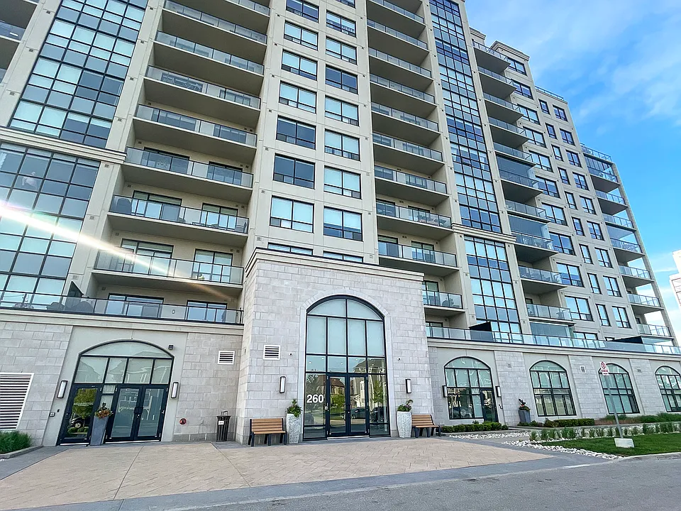 260 Villagewalk Blvd #512