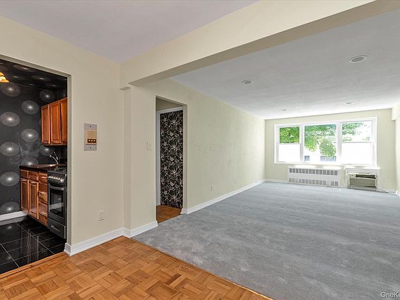 3rd image of 490 Atlantic Avenue #108