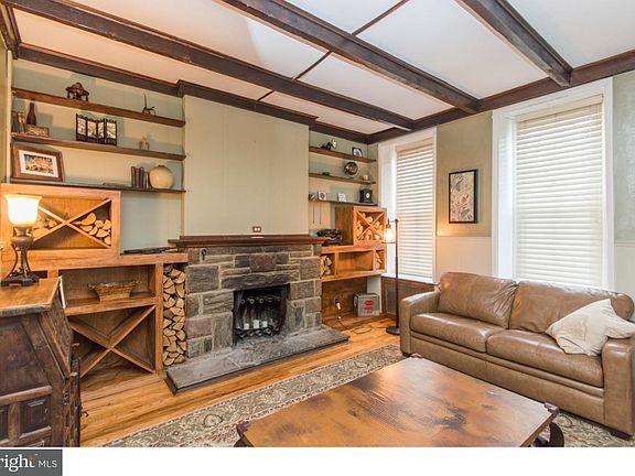 2nd image of 3611 Indian Queen Ln