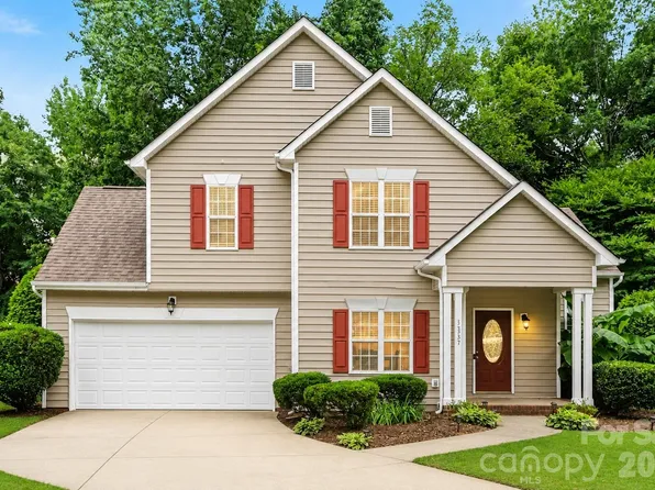 6337 Lily Pad Ct, Charlotte, NC 28262