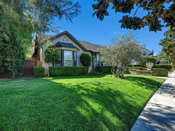 18343 Saint Etienne Ln, San Diego, CA 92128