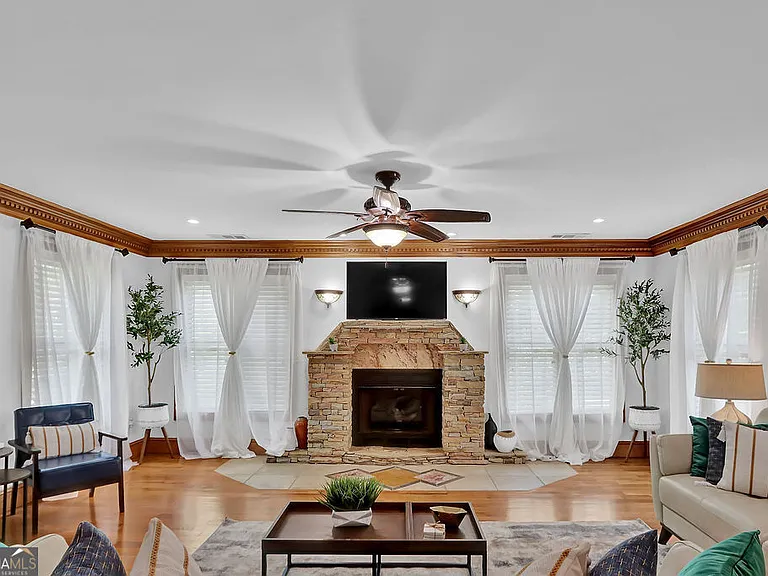 4081 Ashford Dunwoody Rd NE — Photo 48