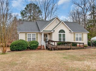 2514 Oxford Cir, Lancaster, SC 29720